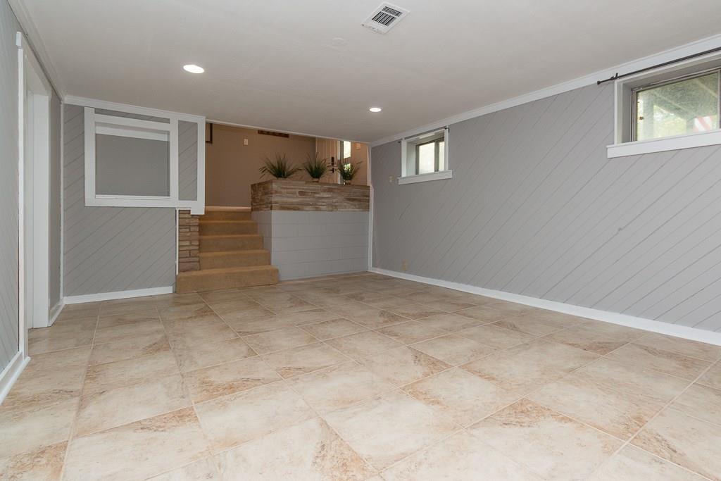 8115 Lantern Road Indianapolis, IN 46256 - Photo 25 of 31 Gallery Image 25