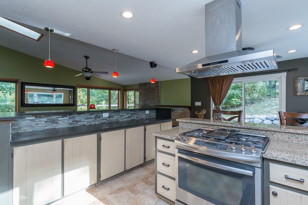 8115 Lantern Road Indianapolis, IN 46256 - Photo 9 of 31 Gallery Image 9