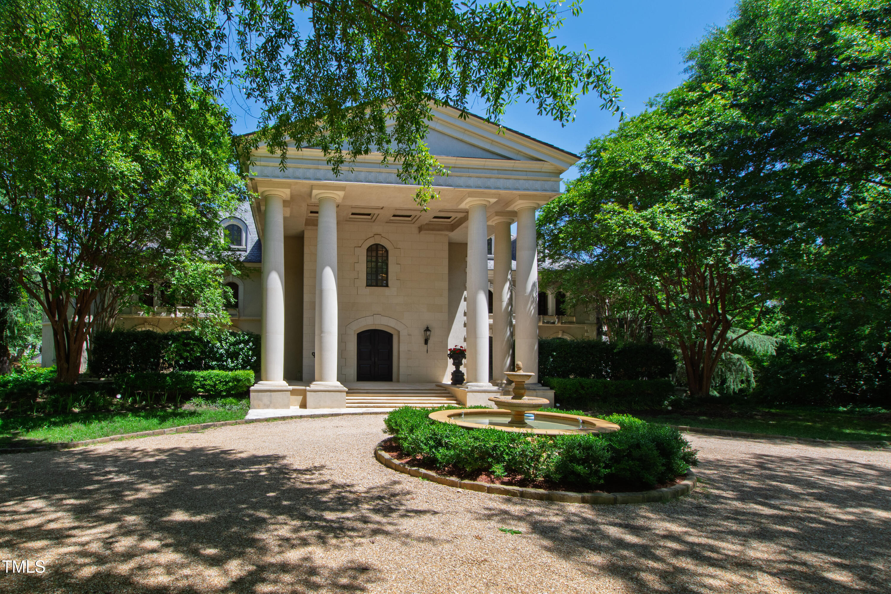 6510 New Market Way Raleigh, NC 27615 - Photo 8 of 95 a front view of a house with garden