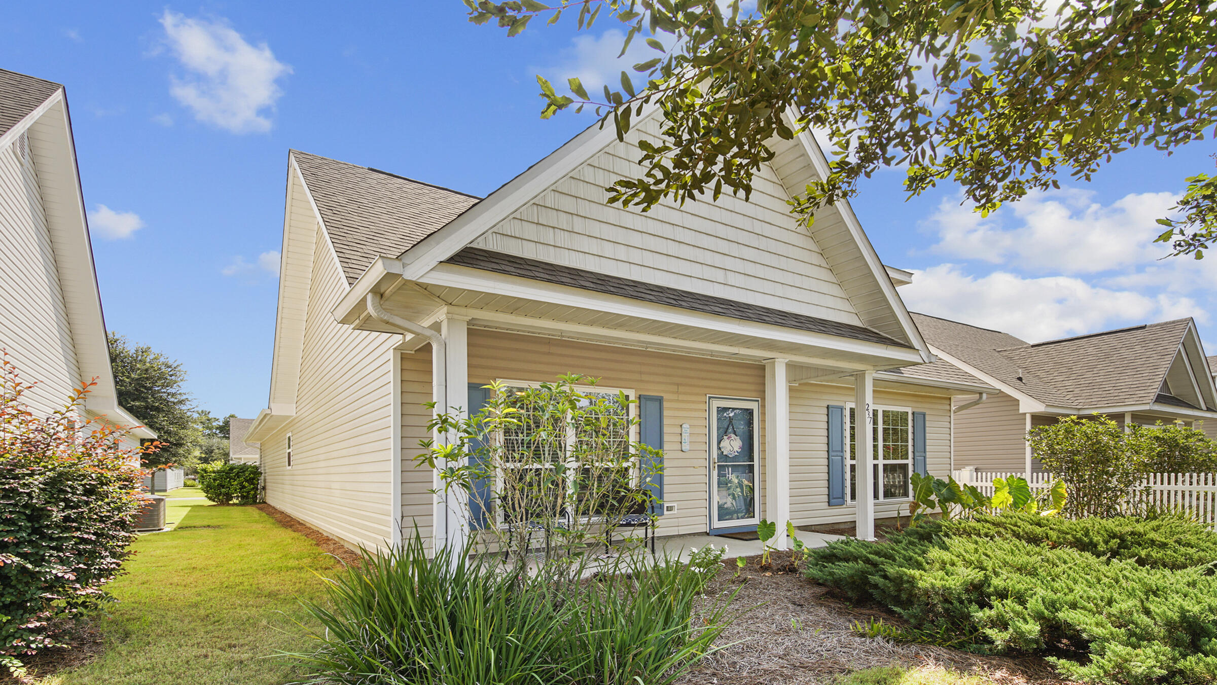 237 Nelly Street Freeport, FL 32439 - Photo 22 of 42 front view of a house with a yard