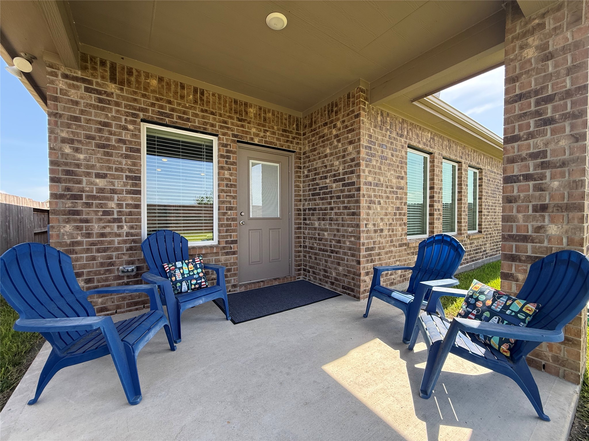 1951 Middle Pass Lane Angleton, TX 77515 - Photo 39 of 44 Gallery Image 39