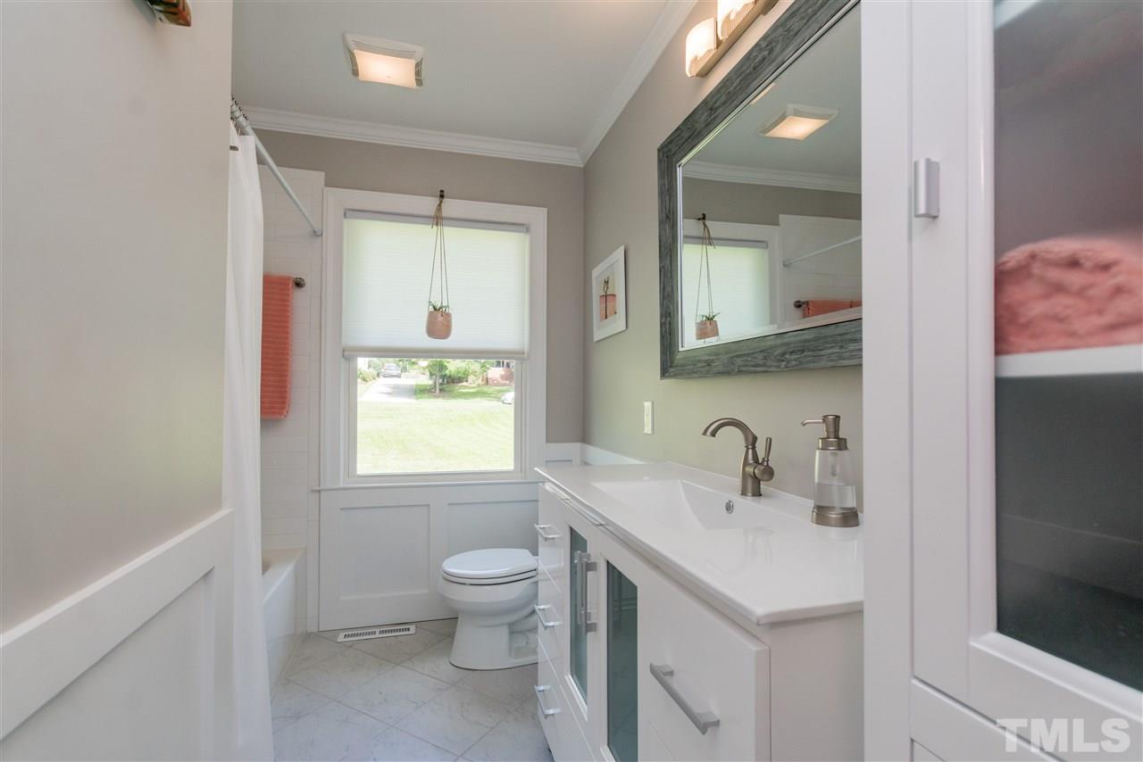 419 Hillcrest Road Apex, NC 27502 - Photo 18 of 27 Gallery Image 18