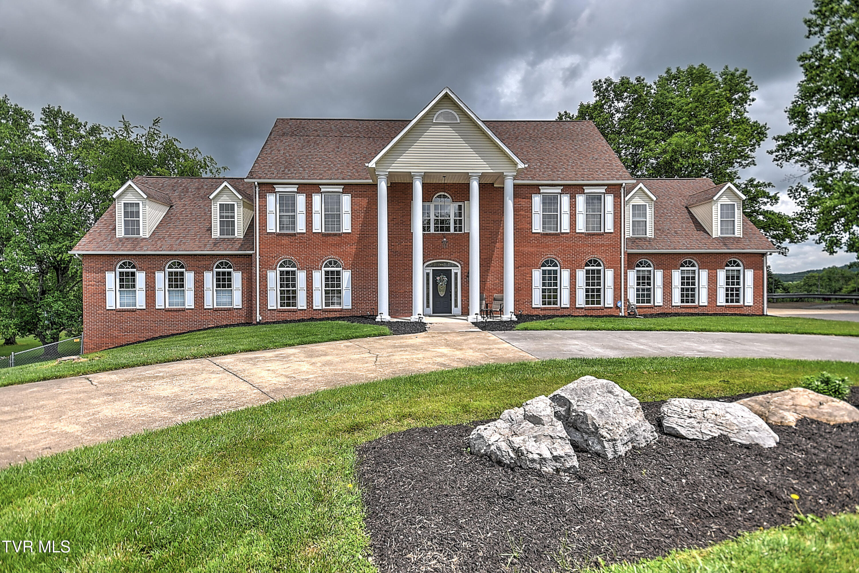 641 Peoples Road Bristol, TN 37620 - Photo 3 of 99 641 Peoples RA-6