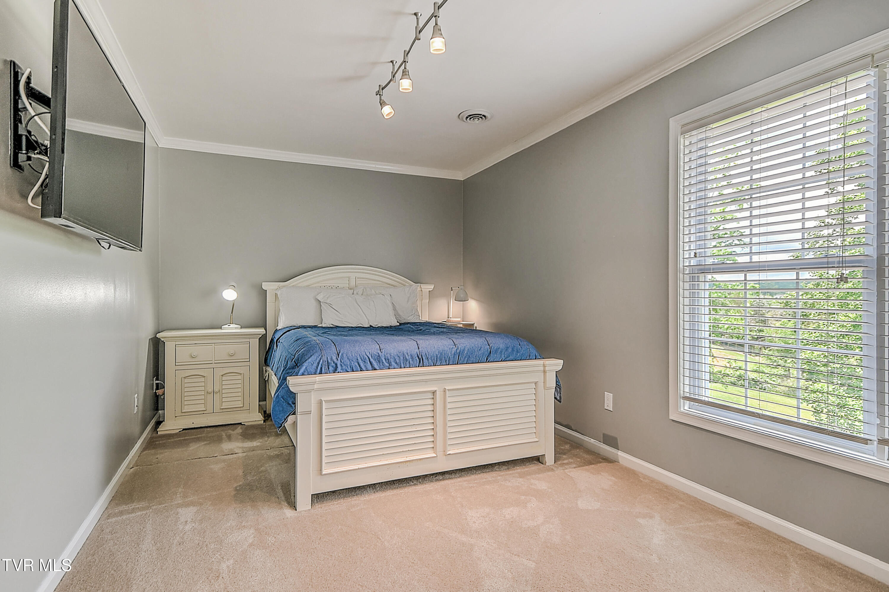 641 Peoples Road Bristol, TN 37620 - Photo 54 of 99 641 Peoples RA-58