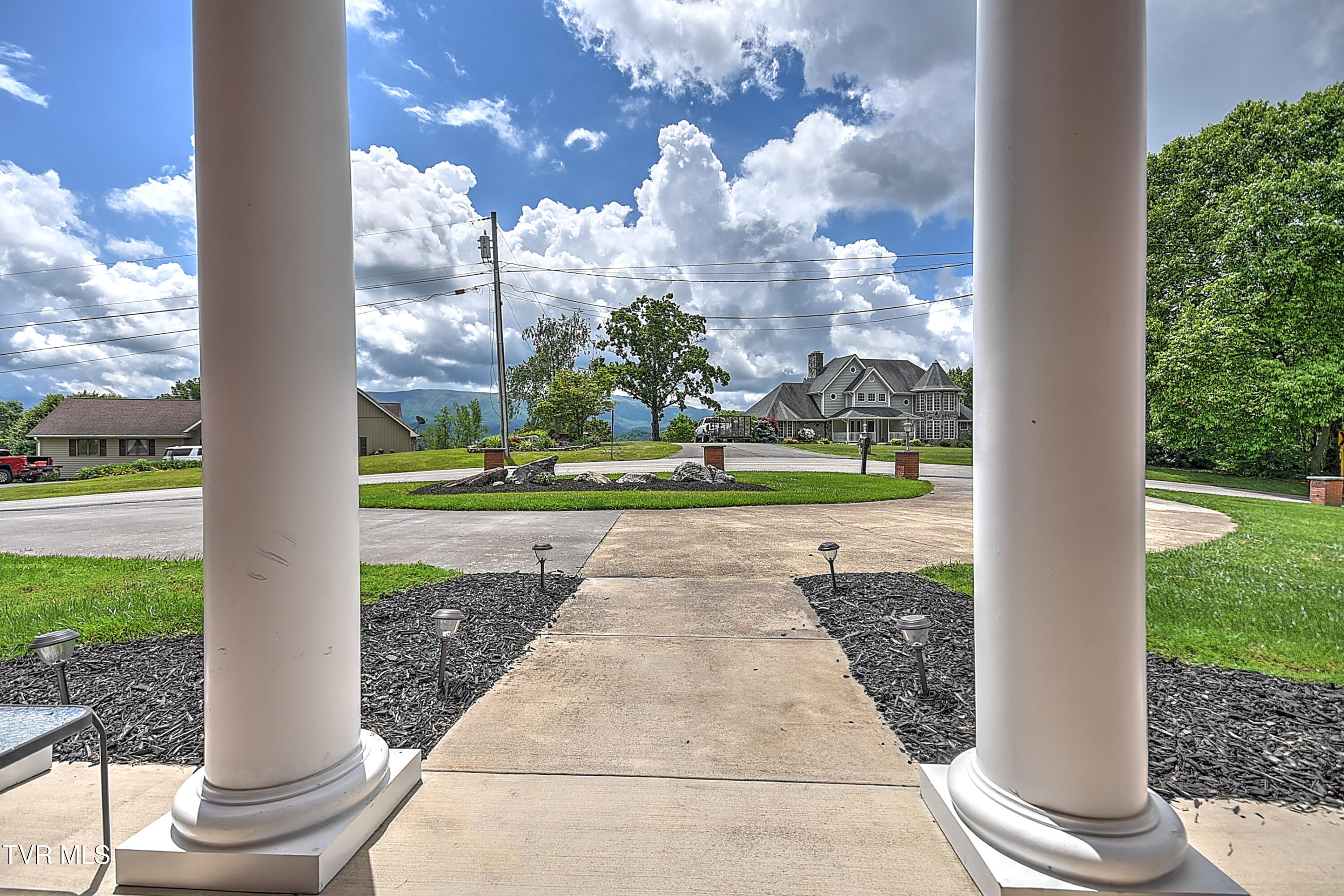 641 Peoples Road Bristol, TN 37620 - Photo 9 of 99 641 Peoples RA-13