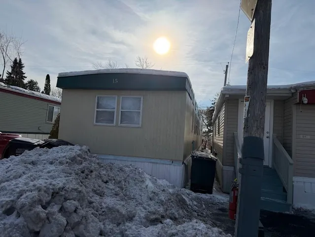 $69,900 | 6361 South 27th Street, Unit 15, Franklin, WI 53132