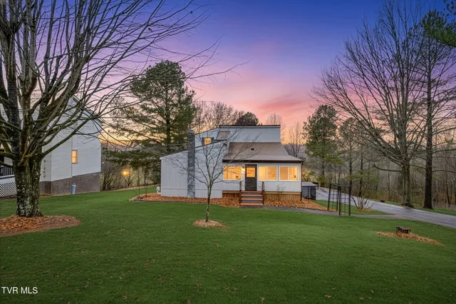 $425,000 | 126 Cottonwood Drive, Jonesborough, TN 37659