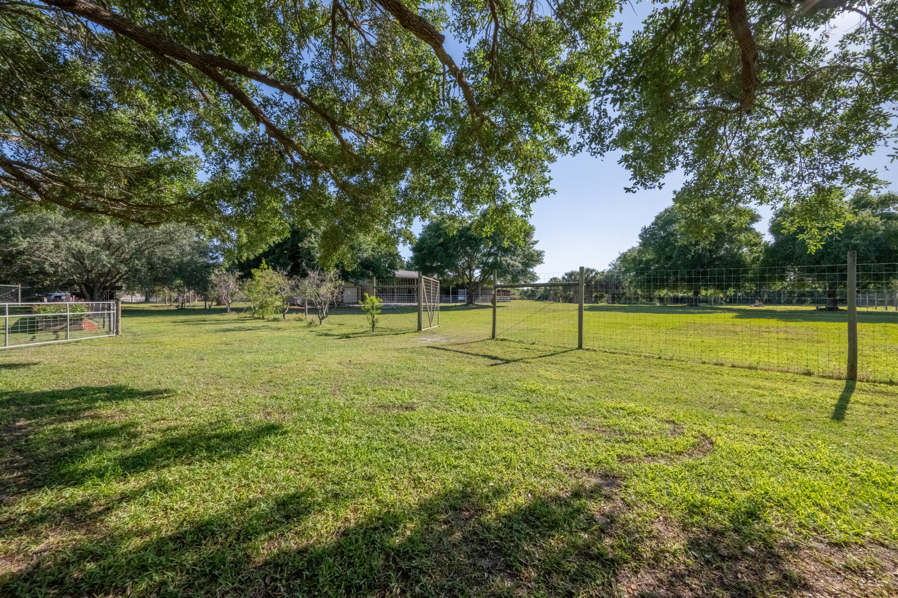 4600 Dixie Way Mims, FL 32754 - Photo 65 of 86 JCP_3363-HDR