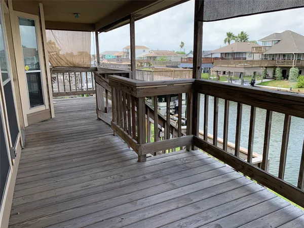$2,100 | 585 Warsaw Drive, Bayou Vista, TX 77563