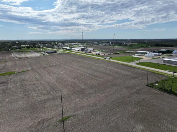 $1,180,000 | 12.06-ac Highway 81, Darlington, WI 53530