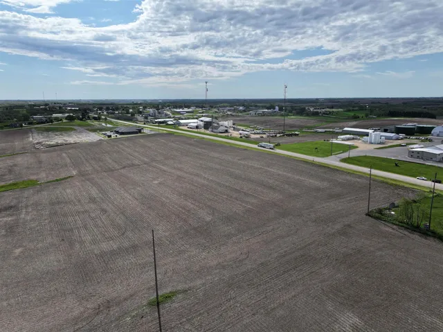 $1,180,000 | 12.06-ac Highway 81, Darlington, WI 53530