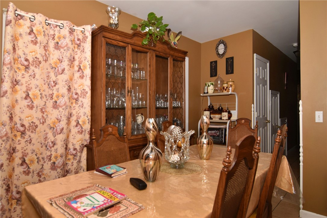 53 Monticello Road Pawtucket, RI 02861 - Photo 11 of 27 Gallery Image 11
