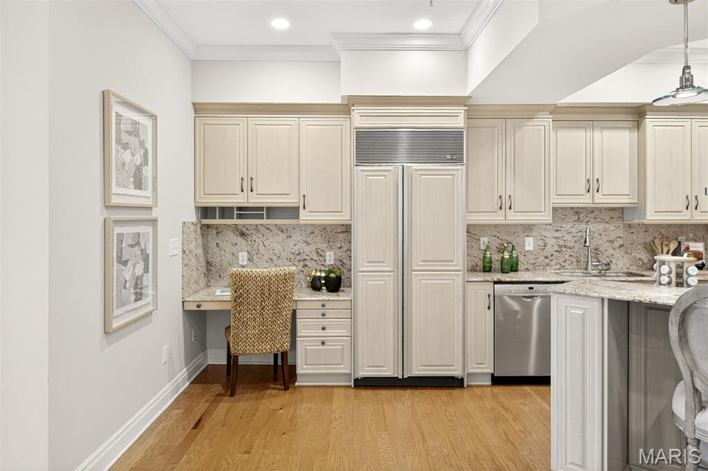 750 South Hanley Road, Unit 68 St. Louis, MO 63105 - Photo 14 of 34 Gallery Image 14