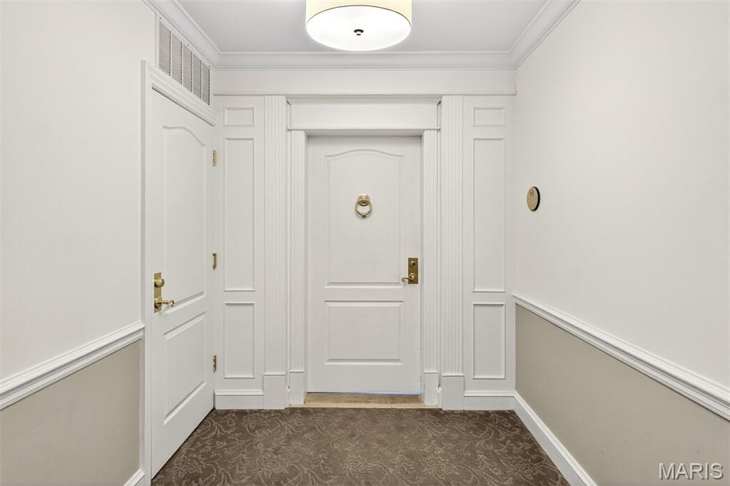 750 South Hanley Road, Unit 68 St. Louis, MO 63105 - Photo 4 of 34 Gallery Image 4