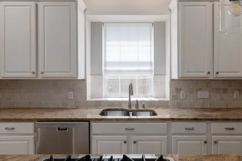 $1,300,000 | 5512 Ballenton Lane, Austin, TX 78739