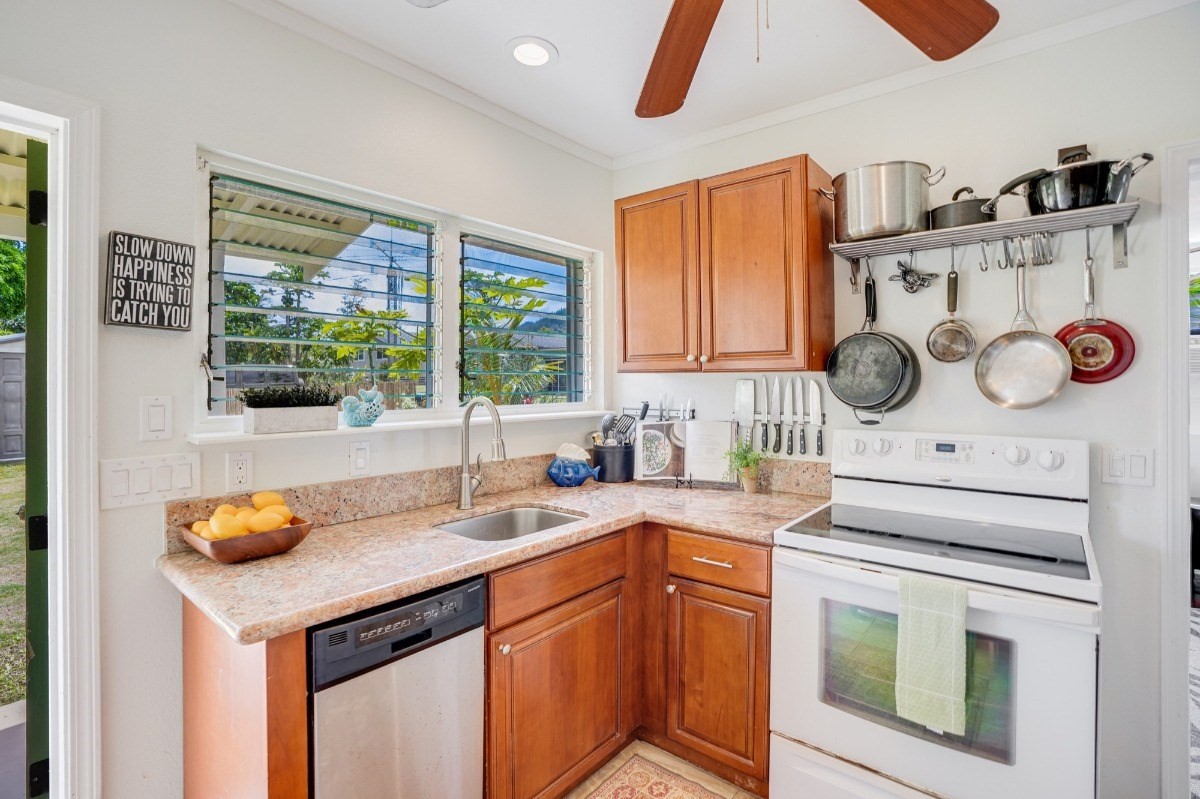 4949 Haleilio Road, Unit 1 Kapaa, HI 96746 - Photo 9 of 29 Gallery Image 9