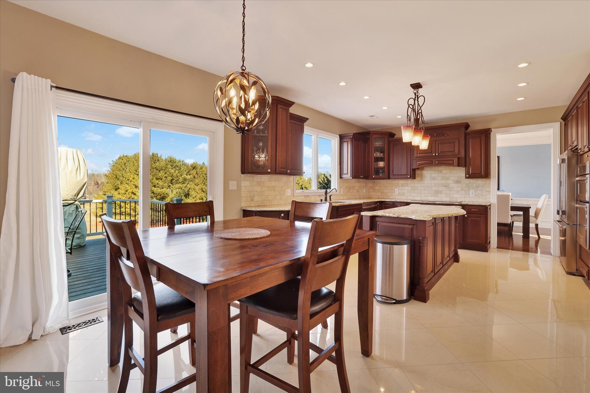 131 Hope Road Holland, PA 18966 - Photo 15 of 55 Breakfast Area