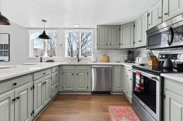 $1,149,000 | 1990 East Mountain Road, Killington, VT 05751