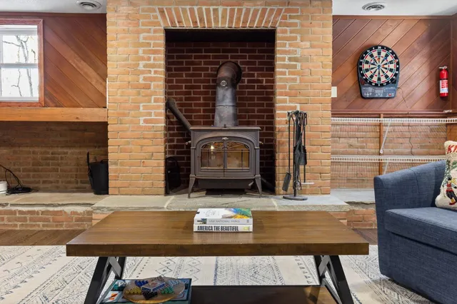 $1,149,000 | 1990 East Mountain Road, Killington, VT 05751