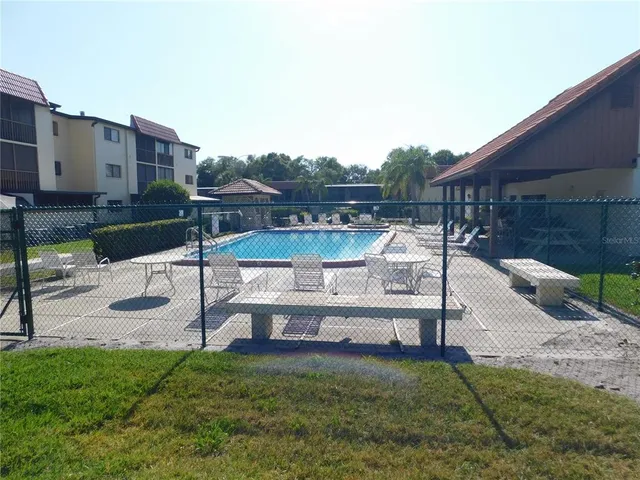 $1,700 | 2420 Winding Creek Boulevard, Unit 103, Clearwater, FL 33761