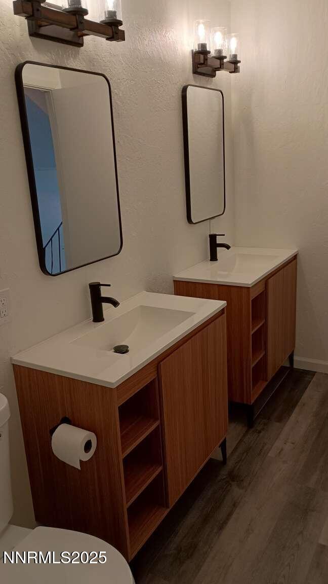 68 Condor Circle Carson City, NV 89701 - Photo 20 of 23 a bathroom with a sink and a mirror