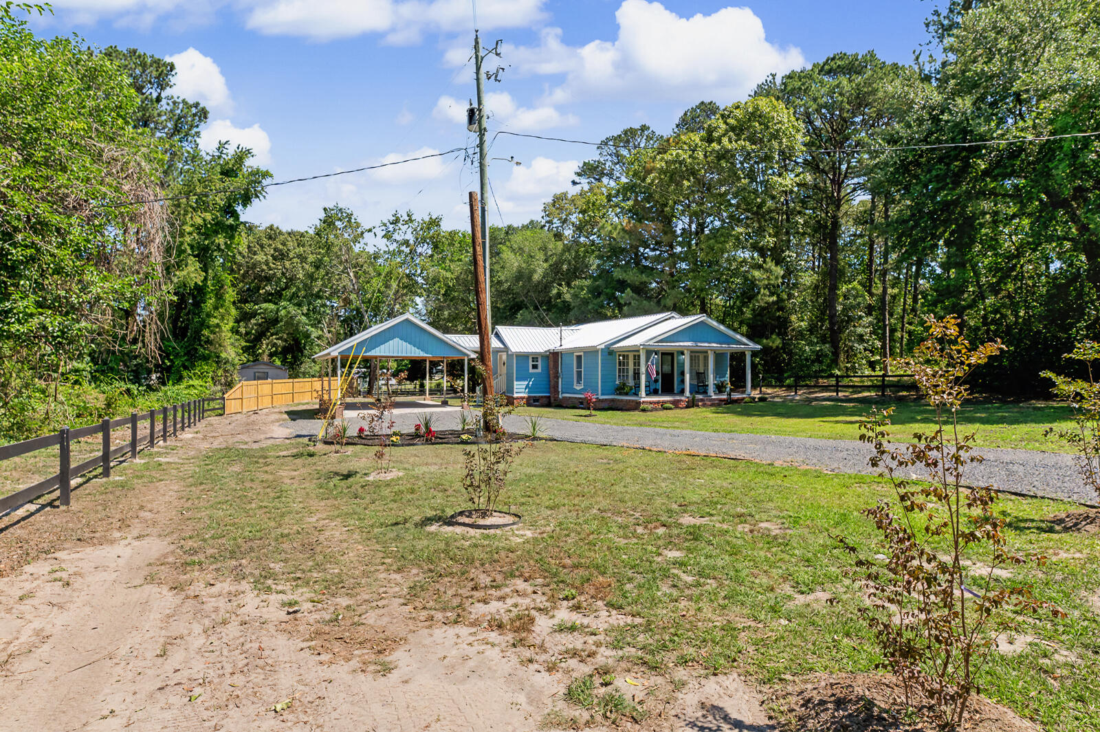 192 Bounty Road Eutawville, SC 29048 - Photo 4 of 37 192 Bounty Rd 2 of 35