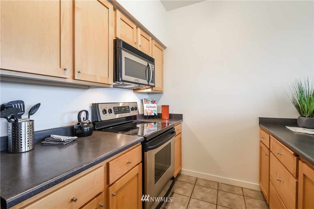 303 23rd Avenue South, Unit 602 Seattle, WA 98144 - Photo 7 of 24