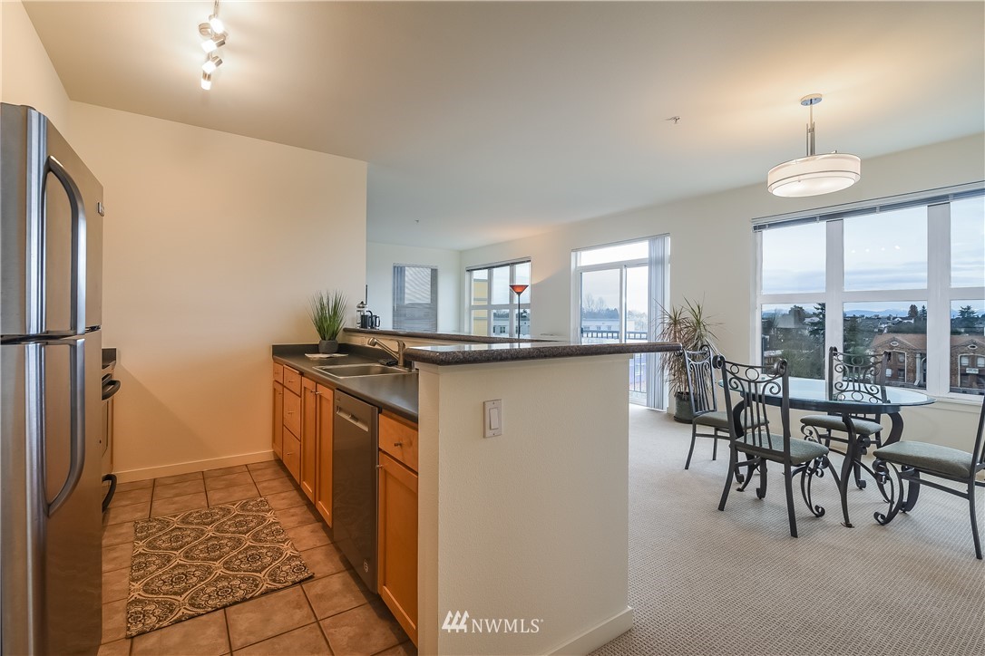 303 23rd Avenue South, Unit 602 Seattle, WA 98144 - Photo 8 of 24