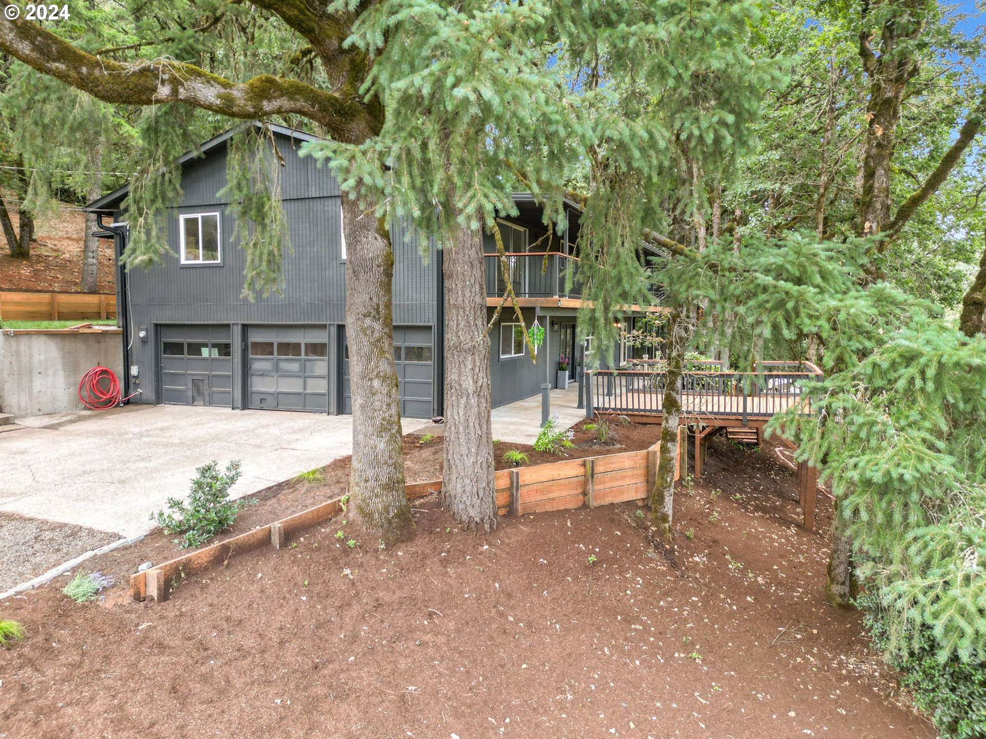 7565 Bates Road South Salem, OR 97306 - Photo 26 of 29 a view of a house with a outdoor space