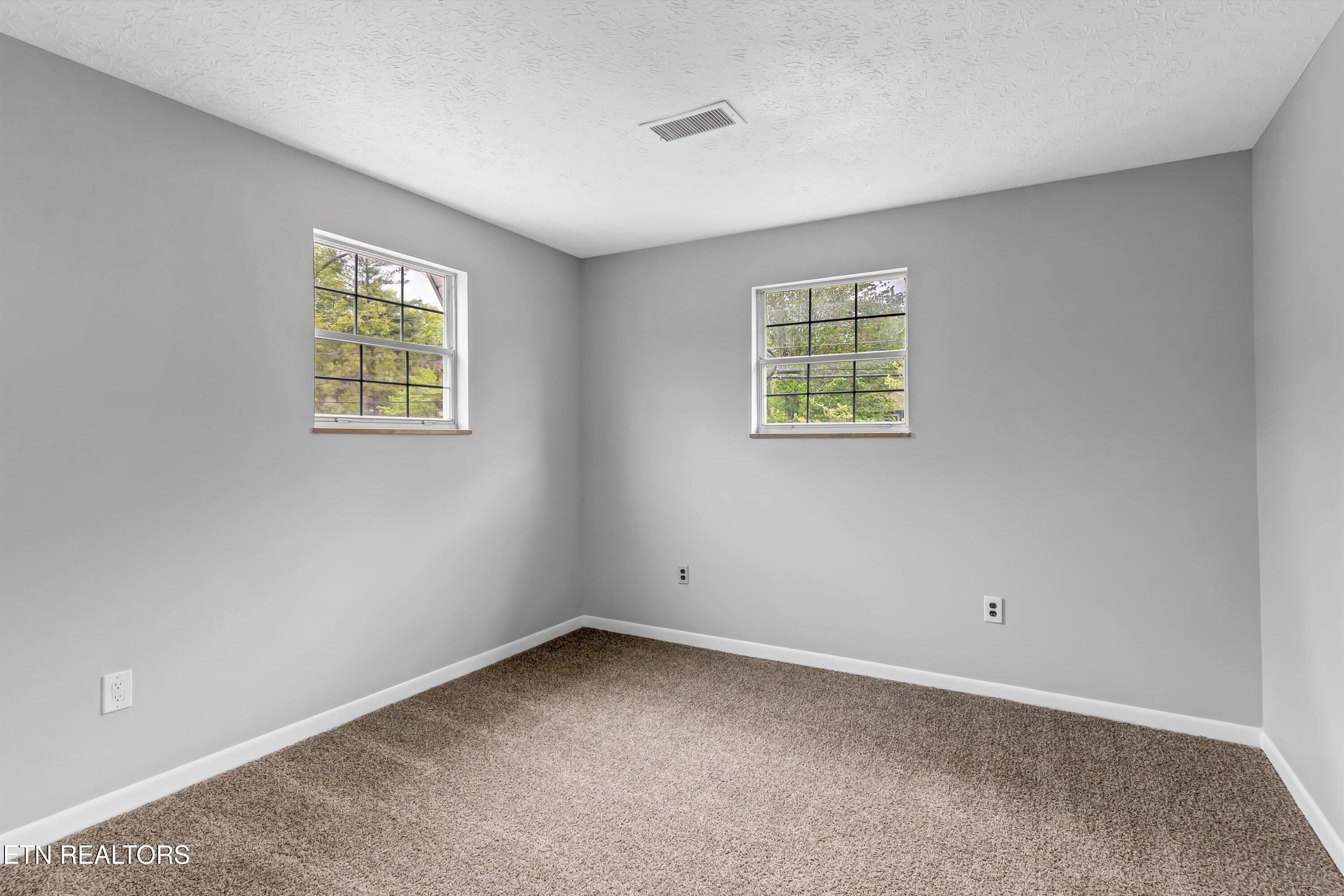 1921 Spring Hill Road Knoxville, TN 37914 - Photo 10 of 18 15-1921 Spring Hill Rd-15