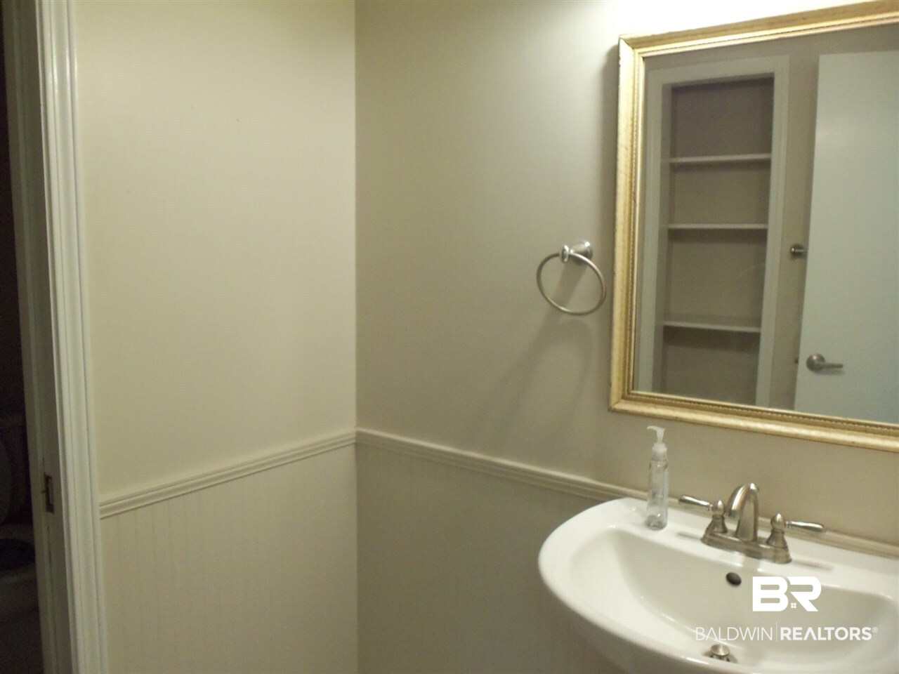 207 South Mobile Street, Unit 105 Fairhope, AL 36532 - Photo 14 of 23