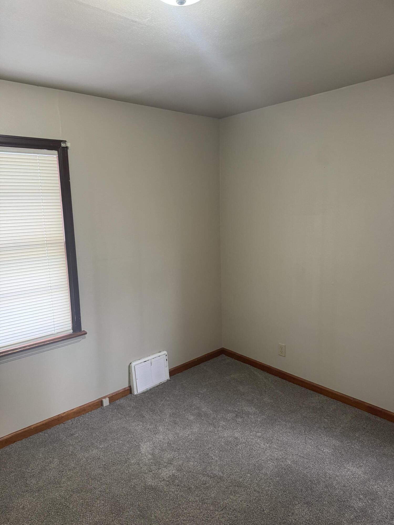 4877 North 40th Street Milwaukee, WI 53209 - Photo 31 of 47 bedroom 3 Pic 1