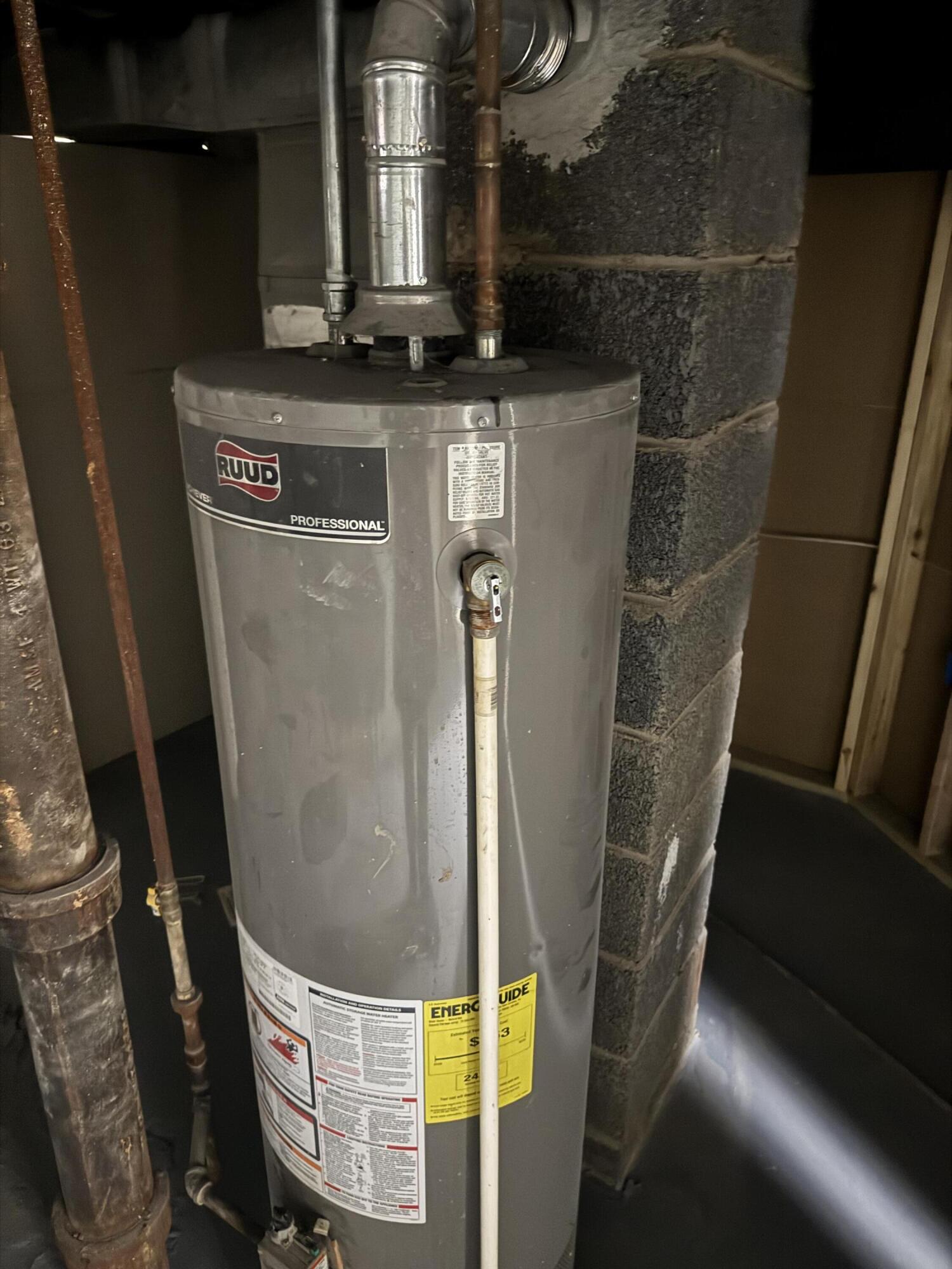 4877 North 40th Street Milwaukee, WI 53209 - Photo 43 of 47 Wate-heater