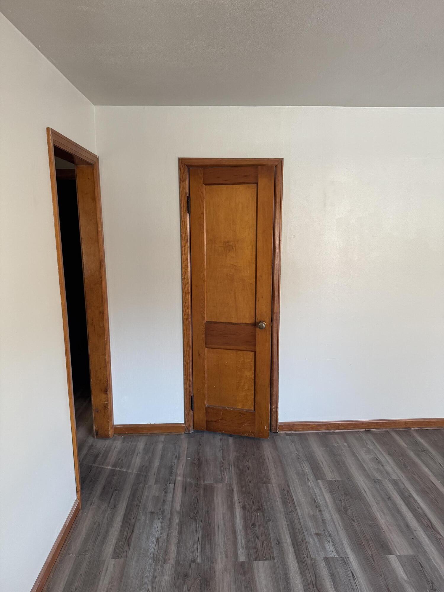 4877 North 40th Street Milwaukee, WI 53209 - Photo 7 of 47 Living room Pic 3