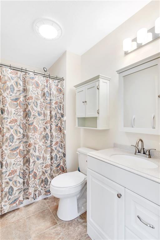 1231 Cornplanter Road Cabot, PA 16023 - Photo 22 of 25 Full bathroom in the suite features a step-in shower.