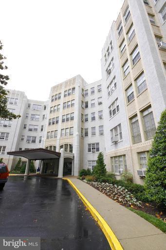 2737 Devonshire Place Northwest, Unit 129 Washington, DC 20008 - Photo 28 of 28 Exterior (Front)