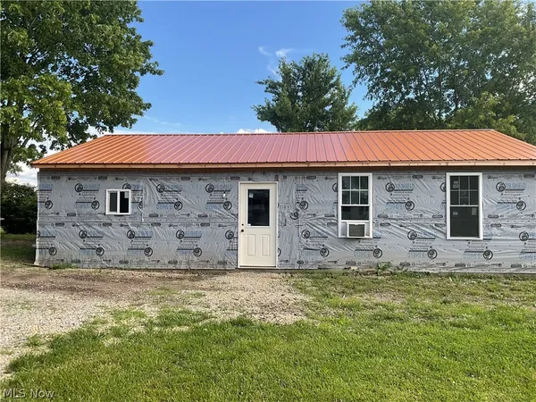 $62,000 | 5695 County Road 11, New Lexington, OH 43764