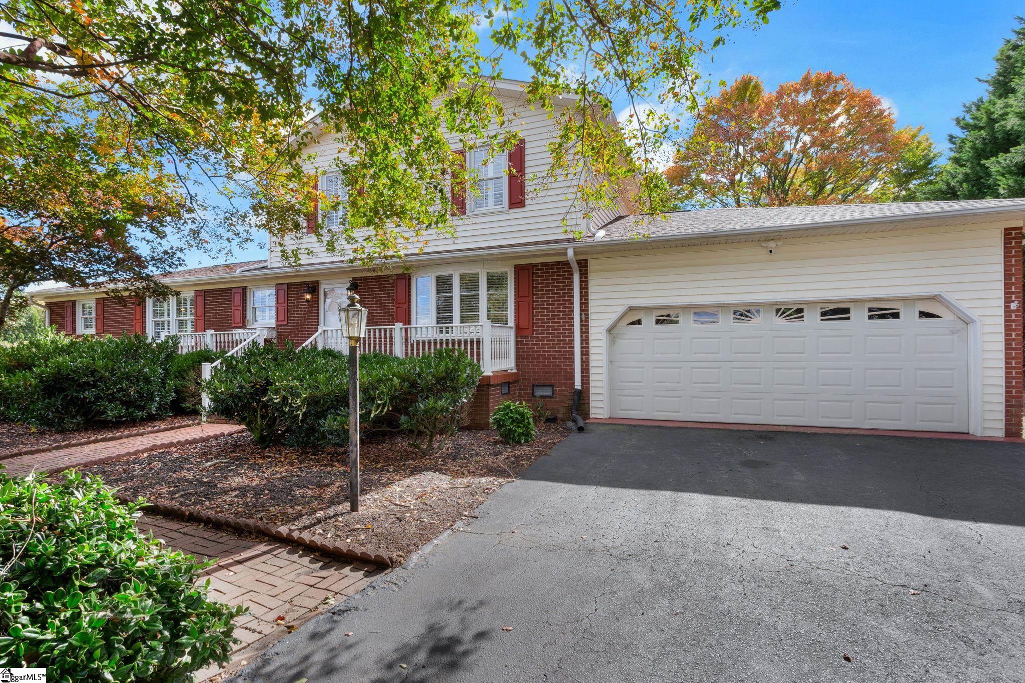 887 Ansel School Road Greer, SC 29651 - Photo 2 of 49