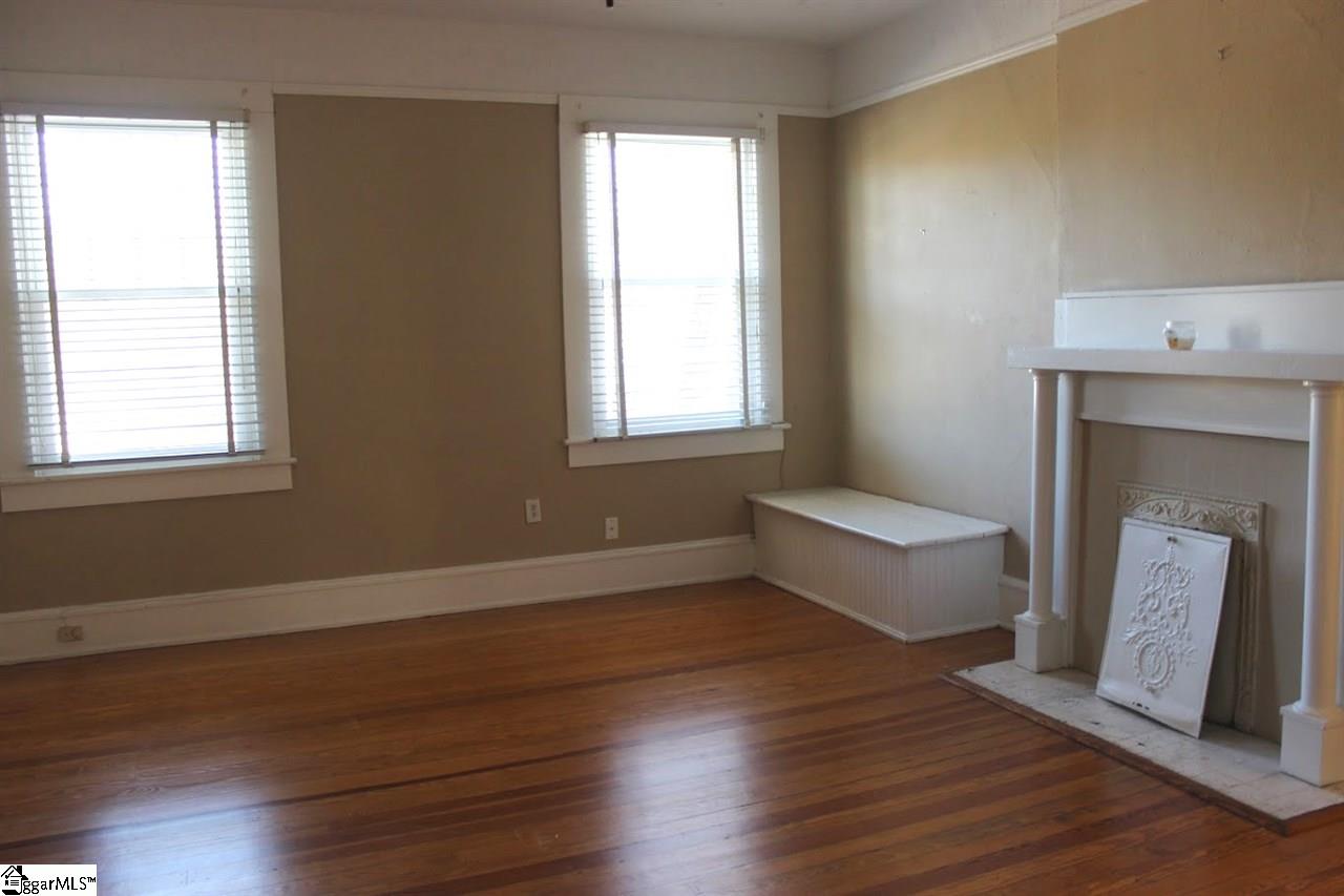 302 Calvert Avenue Clinton, SC 29325 - Photo 19 of 22