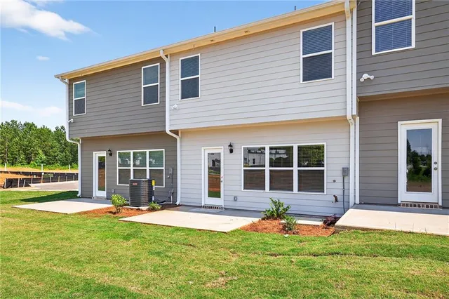 $2,550 | 2825 Lillian Lane, Douglasville, GA 30135