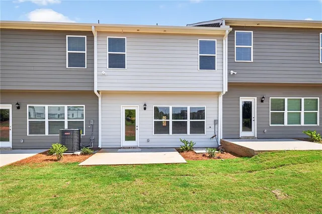 $2,550 | 2825 Lillian Lane, Douglasville, GA 30135