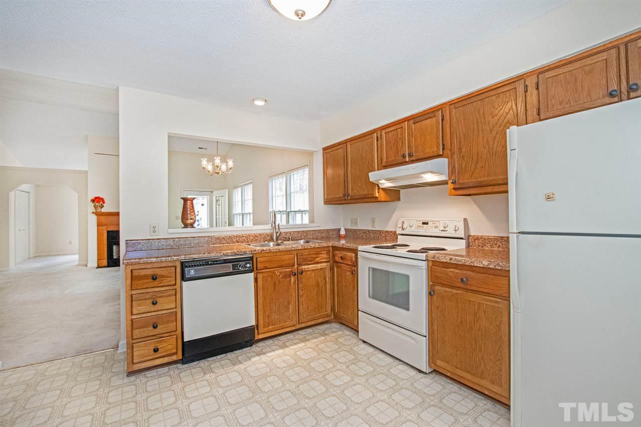 105 Shady Spring Place Durham, NC 27713 - Photo 7 of 27 Gallery Image 7