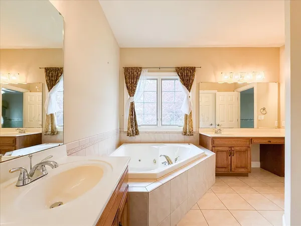 $485,000 | 4705 Stonebridge Drive, Champaign, IL 61822