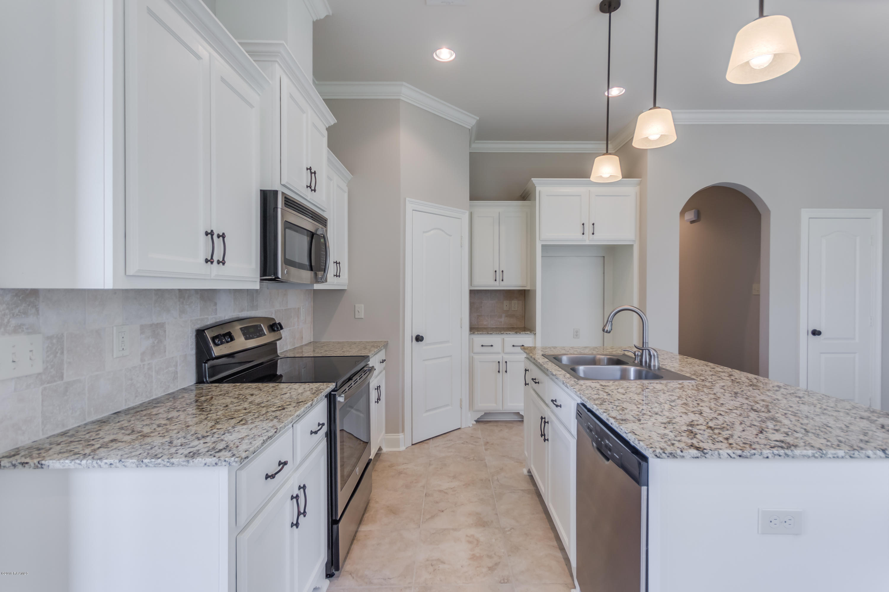 917 Russo Road New Iberia, LA 70563 - Photo 8 of 32 917 Russo--3
