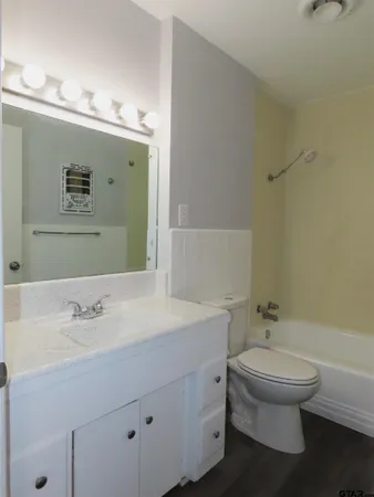 $1,425 | 2022 South Boldt Avenue, Tyler, TX 75701