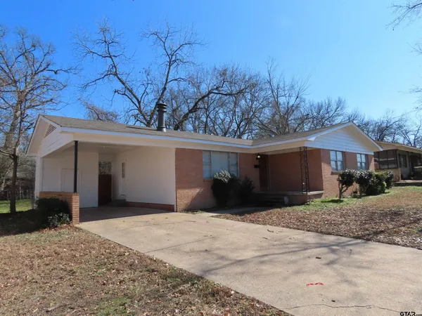 $1,425 | 2022 South Boldt Avenue, Tyler, TX 75701