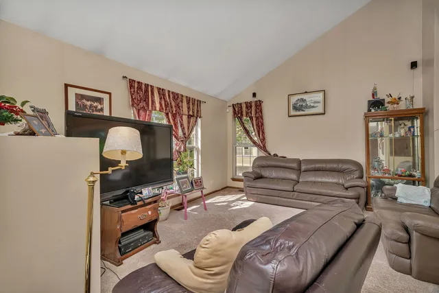 $326,210 | 2750 Shelly Lane, Aurora, IL 60504