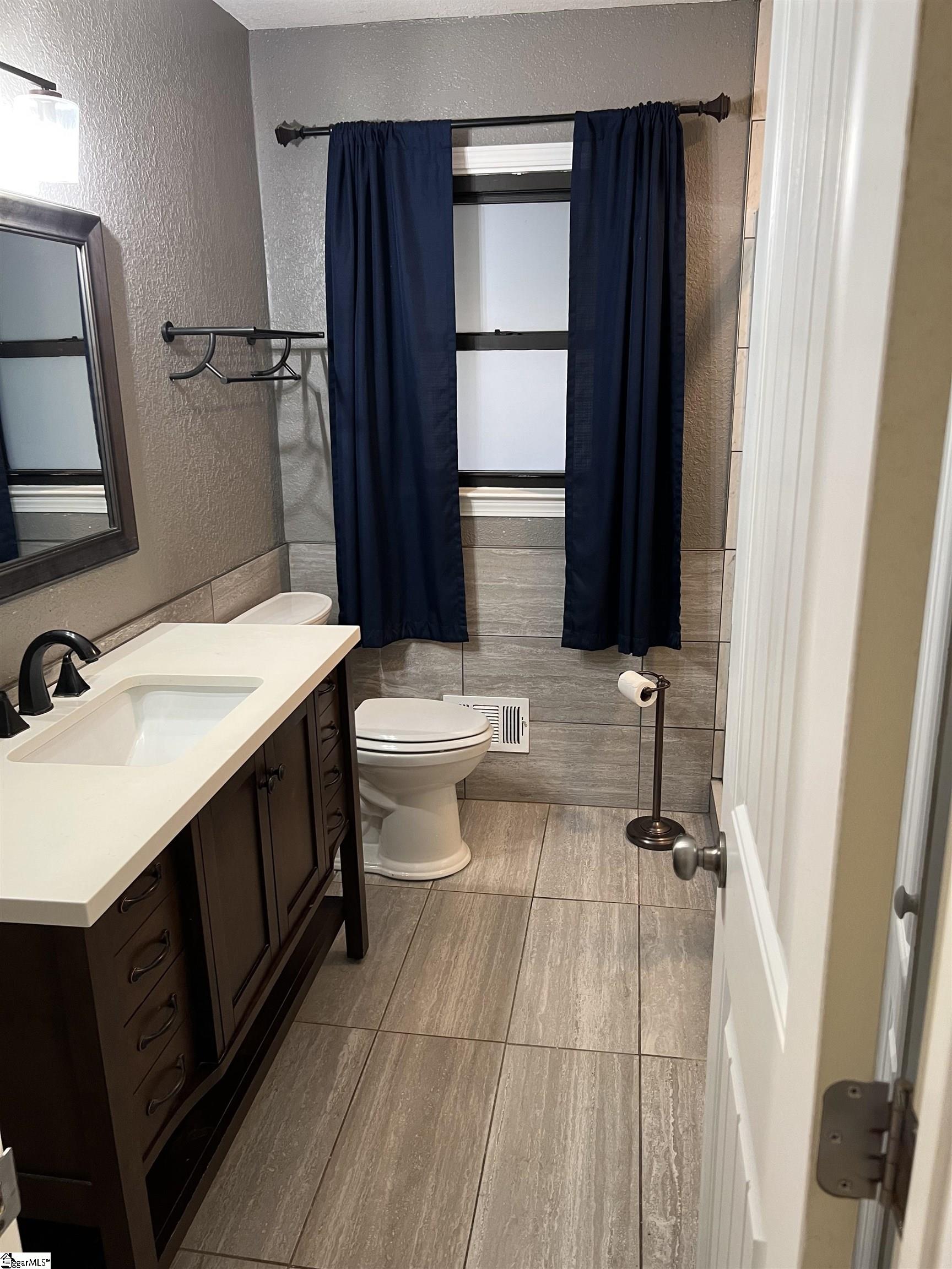 702 Central Avenue Mauldin, SC 29662 - Photo 13 of 35