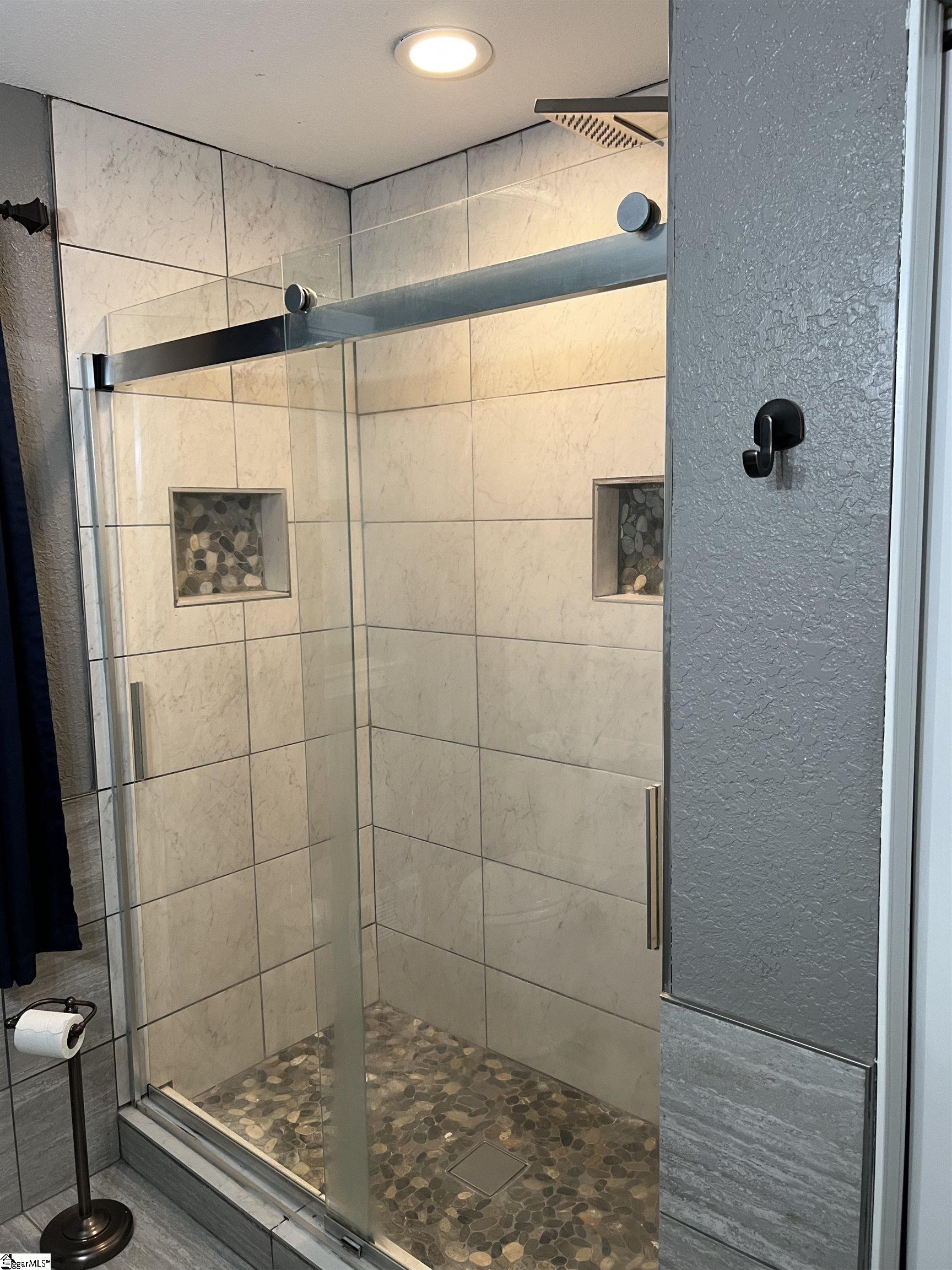 702 Central Avenue Mauldin, SC 29662 - Photo 14 of 35