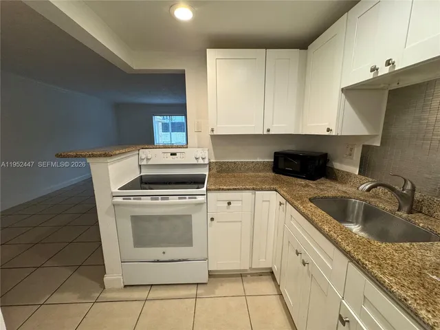 $2,125 | 8605 Southwest 68th Court, Unit 4, Pinecrest, FL 33156